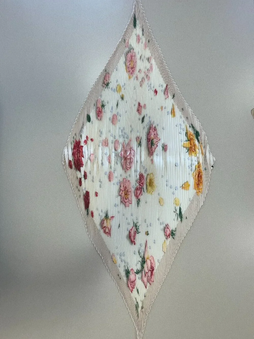 Hermès 100% Silk Plissé Scarf - Preowned - Picture 2 of 8